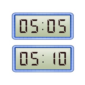 Aflezen van digitale klok met 10 en 5 minuten in lage tijden
